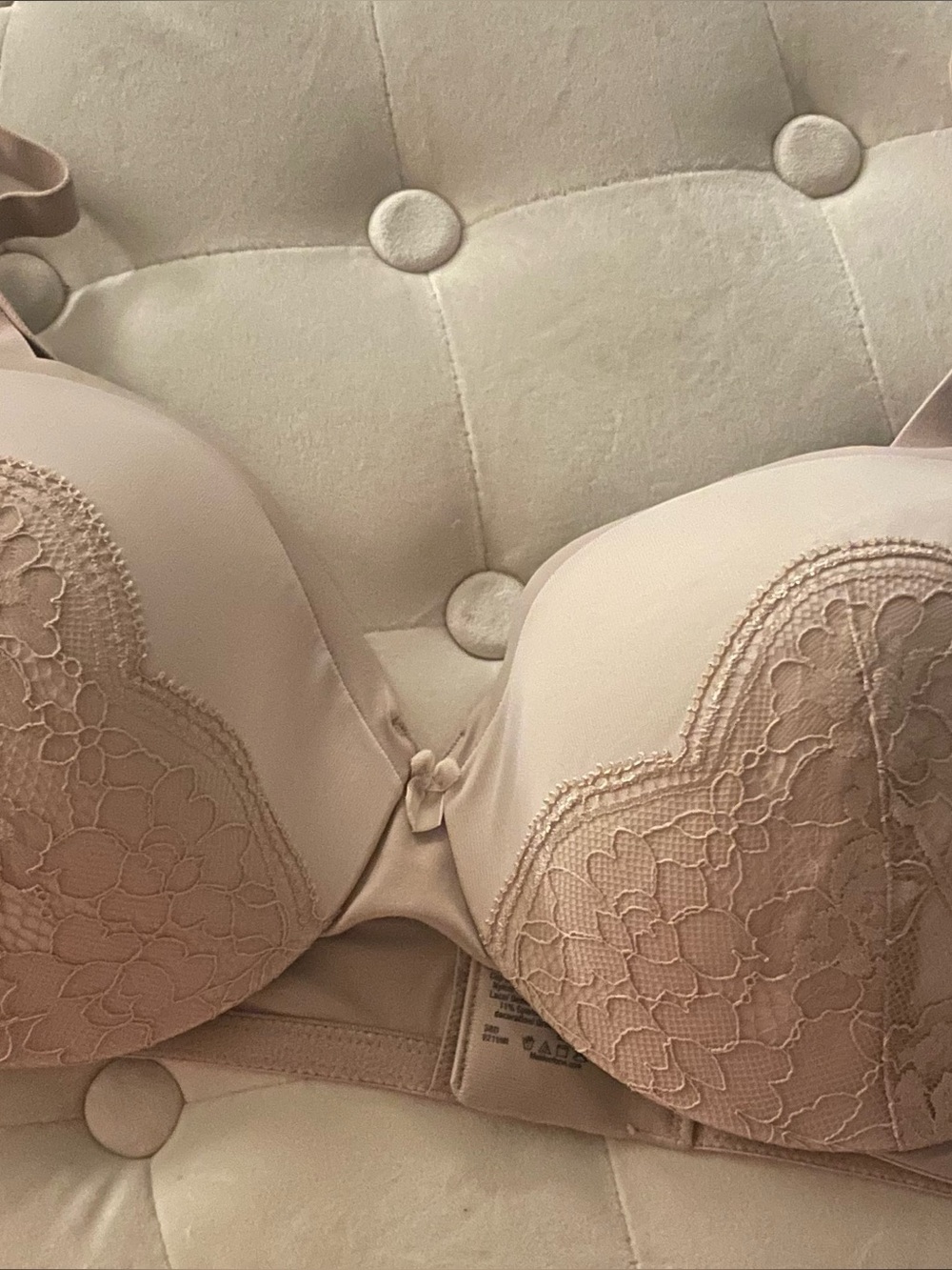 NWT Maidenform Bra, Size 38D